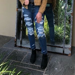 American Eagle Tomgirl Jeans